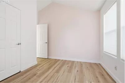 9459 N Calhoun Ave, Portland, OR 97203 - Photo 31