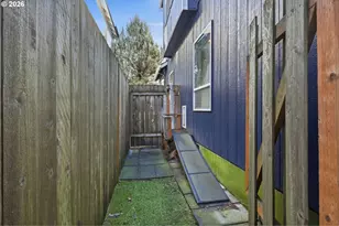 9459 N Calhoun Ave, Portland, OR 97203 - Photo 37