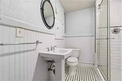 1529 SE Hawthorne Blvd #1, Portland, OR 97214 - Photo 29