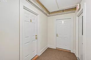 1529 SE Hawthorne Blvd, Portland, OR 97214 - Photo 25