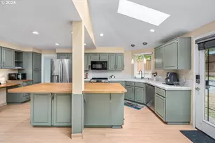 13465 SW Lancewood St, Beaverton, OR 97008 - Photo 9