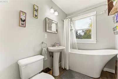 411 Lane St, Silverton, OR 97381 - Photo 11