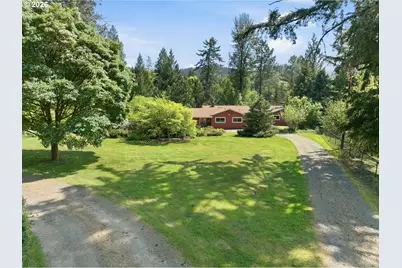 20220 SE Delia St, Damascus, OR 97089 - Photo 5
