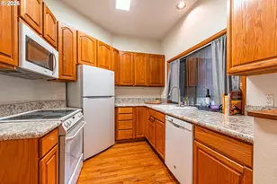 2885 Timberline Dr, Eugene, OR 97405 - Photo 13