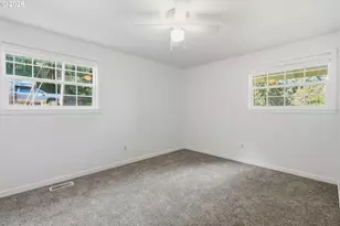 25154 Aurora Ln, Philomath, OR 97370 - Photo 13