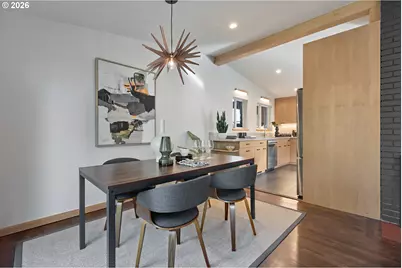 2437 NE 134th Pl, Portland, OR 97230 - Photo 9