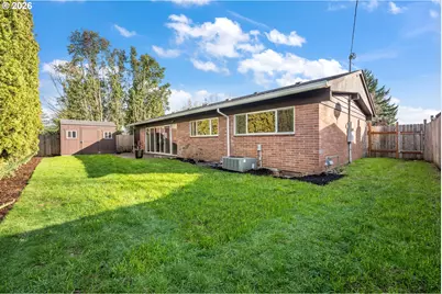 2437 NE 134th Pl, Portland, OR 97230 - Photo 33