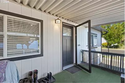 5 Manor Loop, Roseburg, OR 97471 - Photo 7