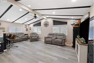 5 Manor Loop, Roseburg, OR 97471 - Photo 11