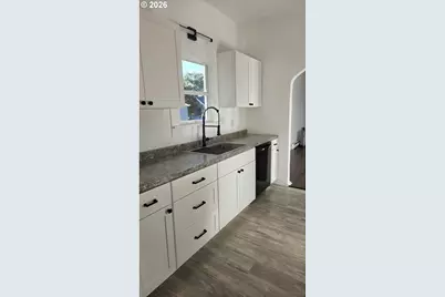 9728 SE Reedway St, Portland, OR 97266 - Photo 5