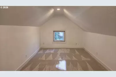 9728 SE Reedway St, Portland, OR 97266 - Photo 11