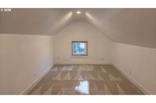 9728 SE Reedway St, Portland, OR 97266 - Photo 11