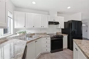 734 Filbert Ave, Eugene, OR 97404 - Photo 13