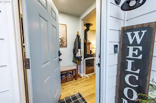 28500 Gimpl Hill Rd, Eugene, OR 97402 - Photo 9