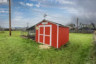 28500 Gimpl Hill Rd, Eugene, OR 97402 - Photo 39