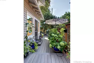2734 SW Fern St, Portland, OR 97201 - Photo 35