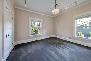 2734 SW Fern St, Portland, OR 97201 - Photo 23