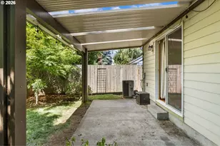 65 SE 88th Ave, Portland, OR 97216 - Photo 25