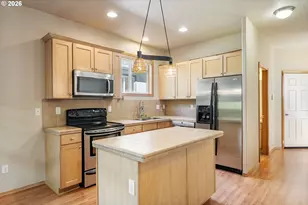 65 SE 88th Ave, Portland, OR 97216 - Photo 5