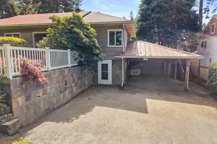 1459 Kingwood Ave, Coos Bay, OR 97420 - Photo 3