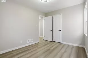 1775 NE Holman St, Portland, OR 97211 - Photo 19