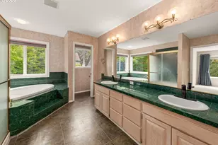 12084 SE Sovereign Dr, Happy Valley, OR 97086 - Photo 21