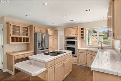 12084 SE Sovereign Dr, Happy Valley, OR 97086 - Photo 11