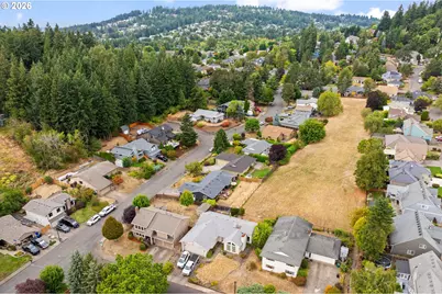 12601 SE Majestic Ln, Happy Valley, OR 97086 - Photo 47