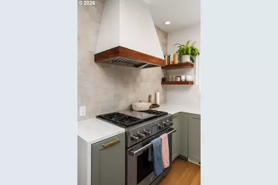 1430 SW Highland Rd, Portland, OR 97221 - Photo 19