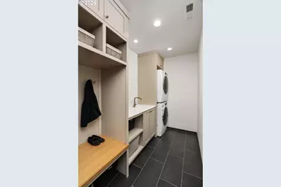 1430 SW Highland Rd, Portland, OR 97221 - Photo 37