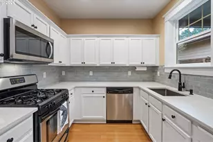 5727 NE Tillamook St, Portland, OR 97213 - Photo 17