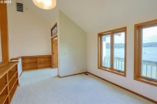 1368 Bayview St, North Bend, OR 97459 - Photo 21