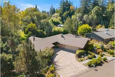 6960 SW Raleighwood Ln, Portland, OR 97225 - Photo 3