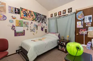 220 SE 28th Ave, Hillsboro, OR 97123 - Photo 11