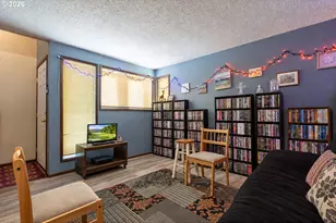 220 SE 28th Ave, Hillsboro, OR 97123 - Photo 5