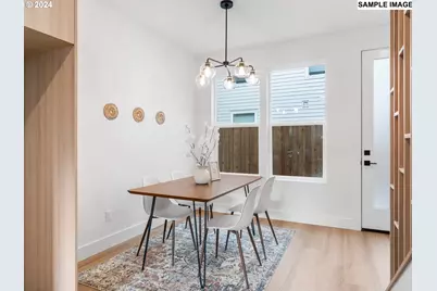 4370 N Gantenbein Ave #4, Portland, OR 97217 - Photo 3