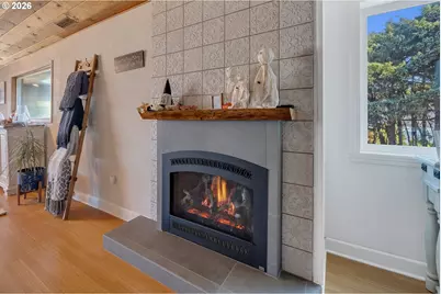 424 SW Cliff St, Depoe Bay, OR 97341 - Photo 17