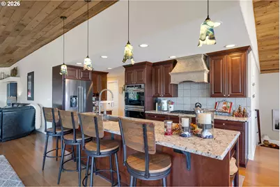 424 SW Cliff St, Depoe Bay, OR 97341 - Photo 13
