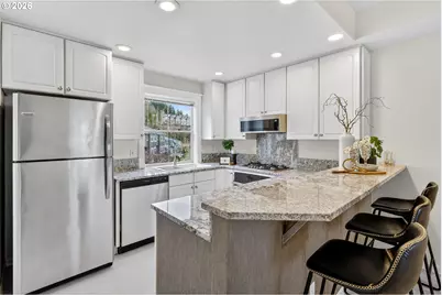 4934 SW 1st Ave, Portland, OR 97239 - Photo 11