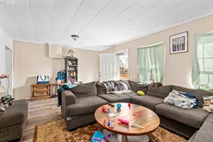 217 Pitt St, Gardiner, OR 97441 - Photo 3