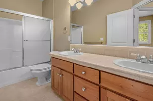 1815 NW Rosefinch Ln, Portland, OR 97229 - Photo 31