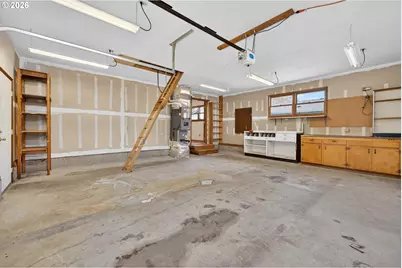 17705 SE Marie St, Portland, OR 97236 - Photo 29