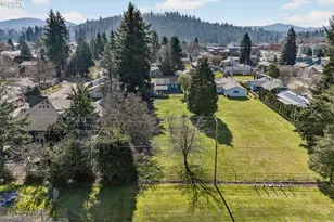 17705 SE Marie St, Portland, OR 97236 - Photo 45