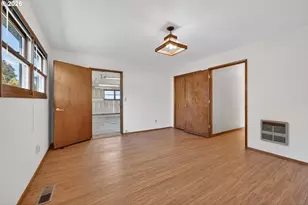 17705 SE Marie St, Portland, OR 97236 - Photo 21