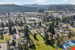 17705 SE Marie St, Portland, OR 97236 - Photo 43