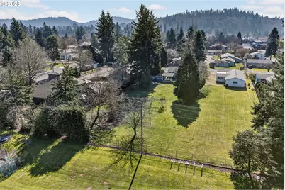 17705 SE Marie St, Portland, OR 97236 - Photo 47