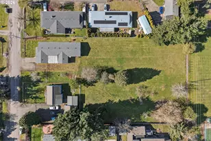 17705 SE Marie St, Portland, OR 97236 - Photo 39