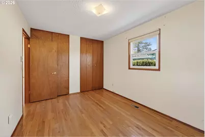 17705 SE Marie St, Portland, OR 97236 - Photo 15