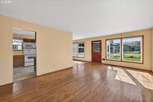 17705 SE Marie St, Portland, OR 97236 - Photo 7