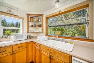 40168 Booth Kelly Rd, Springfield, OR 97478 - Photo 19
